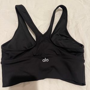 Alo synch front sports bra
